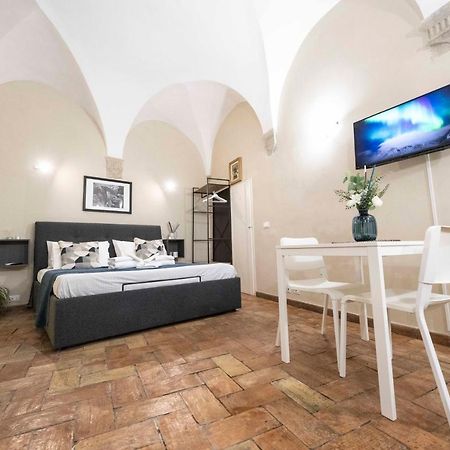 Studio Delle Grotte - Campo De' Fiori ローマ エクステリア 写真