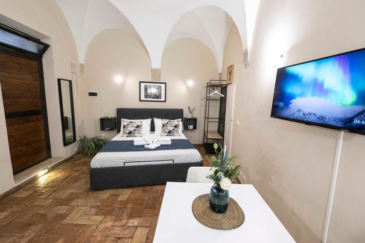 Studio Delle Grotte - Campo De' Fiori ローマ エクステリア 写真
