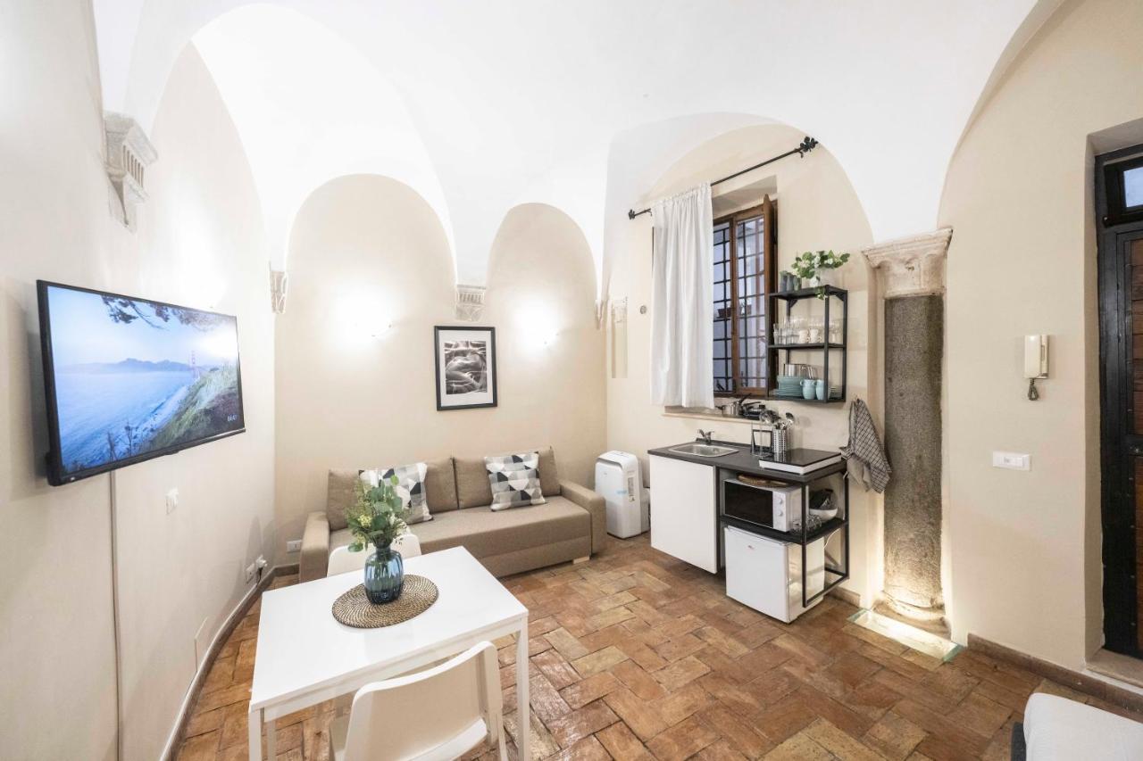 Studio Delle Grotte - Campo De' Fiori ローマ エクステリア 写真