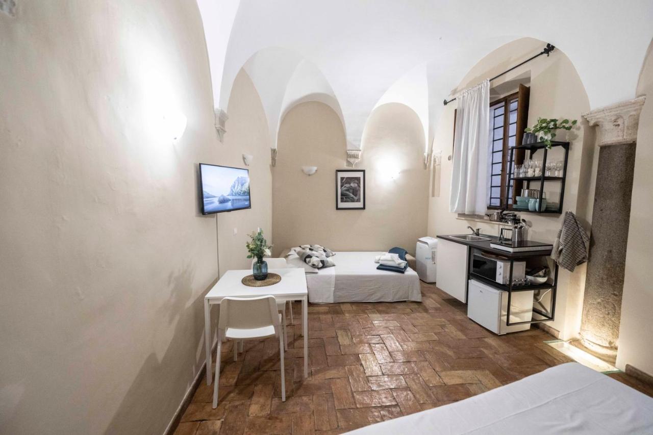 Studio Delle Grotte - Campo De' Fiori ローマ エクステリア 写真